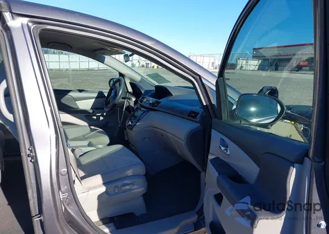 2014 Honda Odyssey Ex z USA, uszkodzony, nr VIN 5FNRL5H42EB008564
